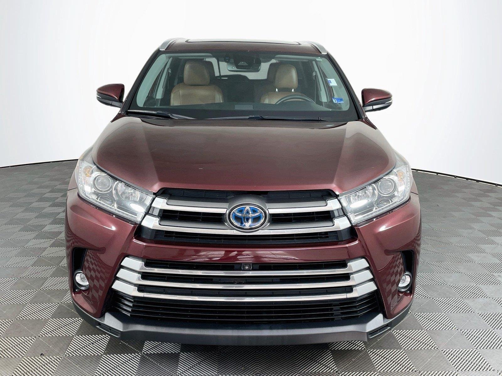 Used 2019 Toyota Highlander Limited Platinum AWD/4WD image 2