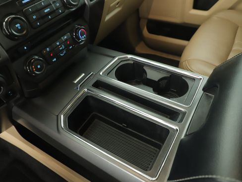 Used 2016 Ford F150 XLT w/ Equipment Group 302A Luxury image 15