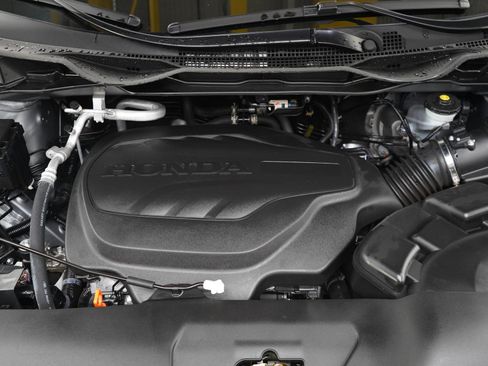 Used 2024 Honda Odyssey Elite image 36