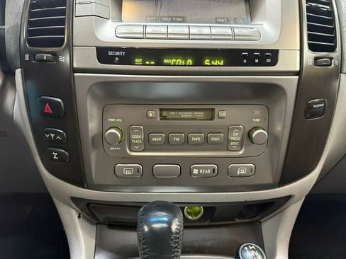 Used 2006 Toyota Land Cruiser AWD/4WD image 14