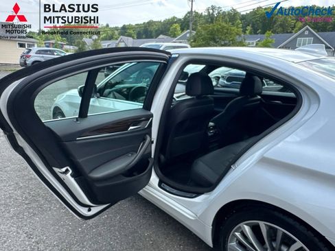 Used 2023 BMW 530i xDrive w/ Premium Package AWD/4WD image 37