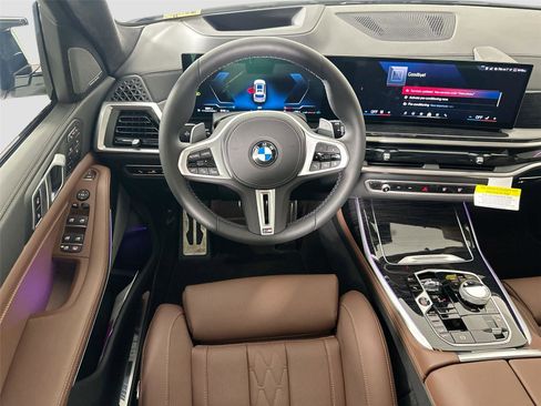 New 2026 BMW X7 M60i image 23