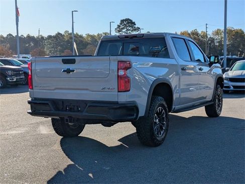 New 2026 Chevrolet Silverado 1500 ZR2 image 3