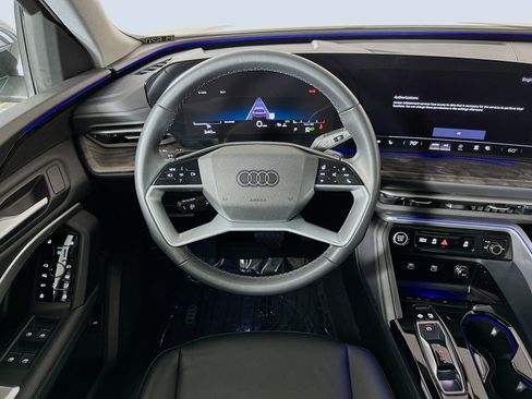 Used 2025 Audi Q5 Premium w/ Convenience Package AWD/4WD image 5