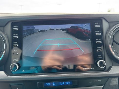 Used 2023 Toyota Tacoma TRD Off-Road image 8