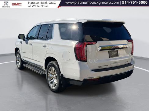 Used 2023 GMC Yukon SLT w/ SLT Luxury Package image 5