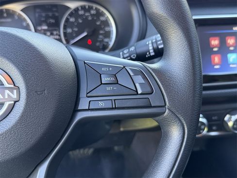 Used 2024 Nissan Kicks S image 22