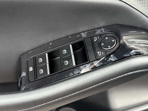New 2026 MAZDA MAZDA3 2.5 S Hatchback w/ Premium Pkg FWD image 17