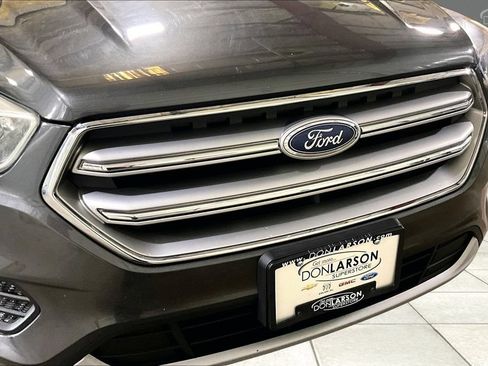 Used 2017 Ford Escape SE w/ SE Cold Weather Package AWD/4WD image 11