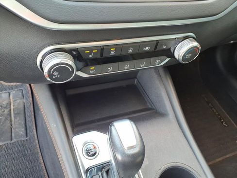 Used 2022 Nissan Altima 2.0 SR image 21