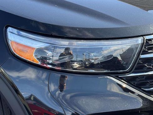 Used 2022 Ford Explorer XLT w/ Class IV Trailer Tow Package image 7