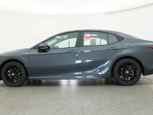 New 2026 Toyota Camry SE FWD image 19