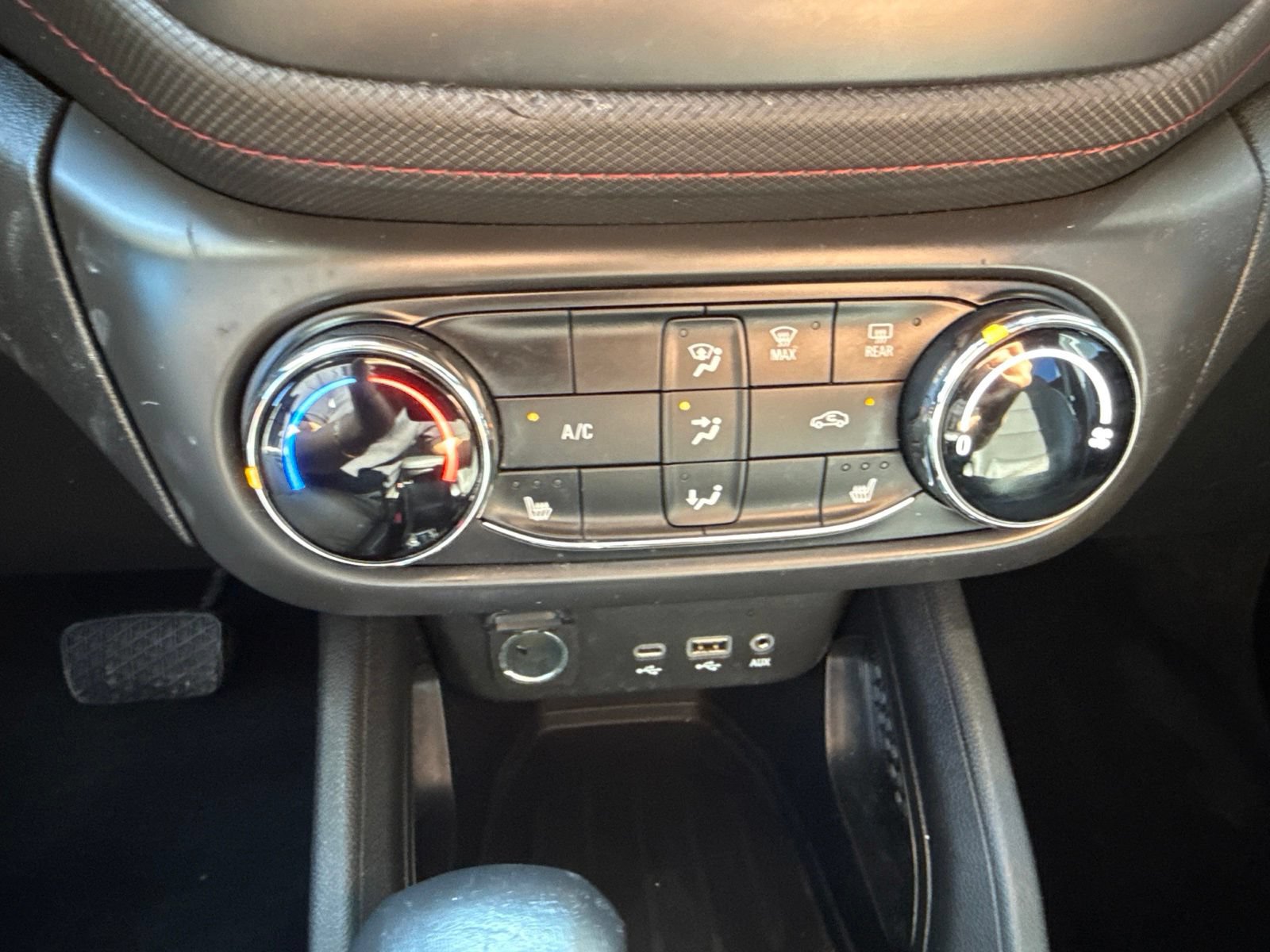 Used 2021 Chevrolet TrailBlazer RS w/ Driver Confidence Package FWD image 23