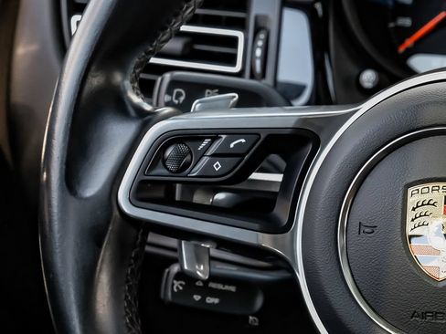 Used 2021 Porsche Macan S AWD/4WD image 16