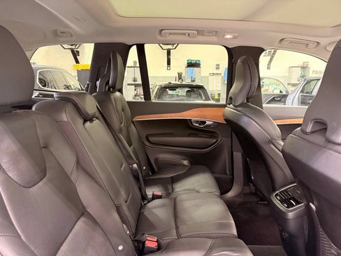 Used 2023 Volvo XC90 B5 Plus AWD/4WD image 27