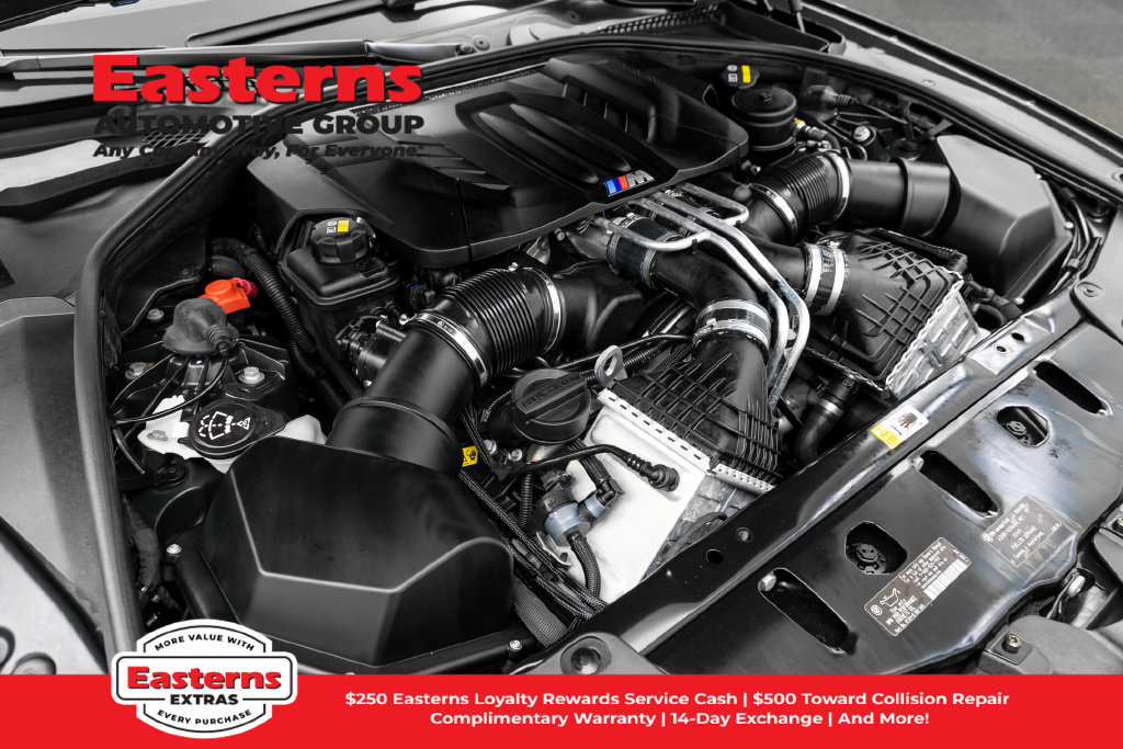 Used 2015 BMW M5 RWD image 50