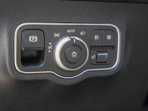 New 2026 Mercedes-Benz GLB 250 4MATIC image 42