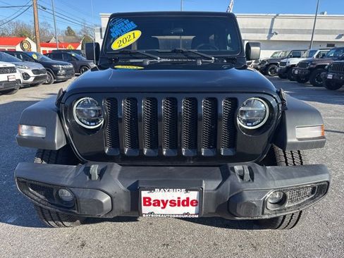 Used 2021 Jeep Wrangler Unlimited Willys image 38