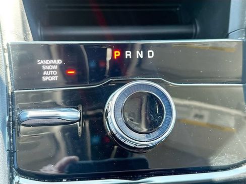Used 2023 Jeep Grand Cherokee Limited AWD/4WD image 18