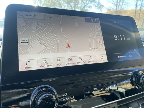 Used 2023 Nissan Armada S image 22