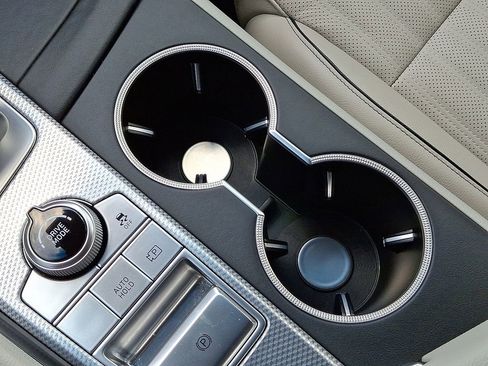 Used 2023 Genesis G70 3.3T image 26