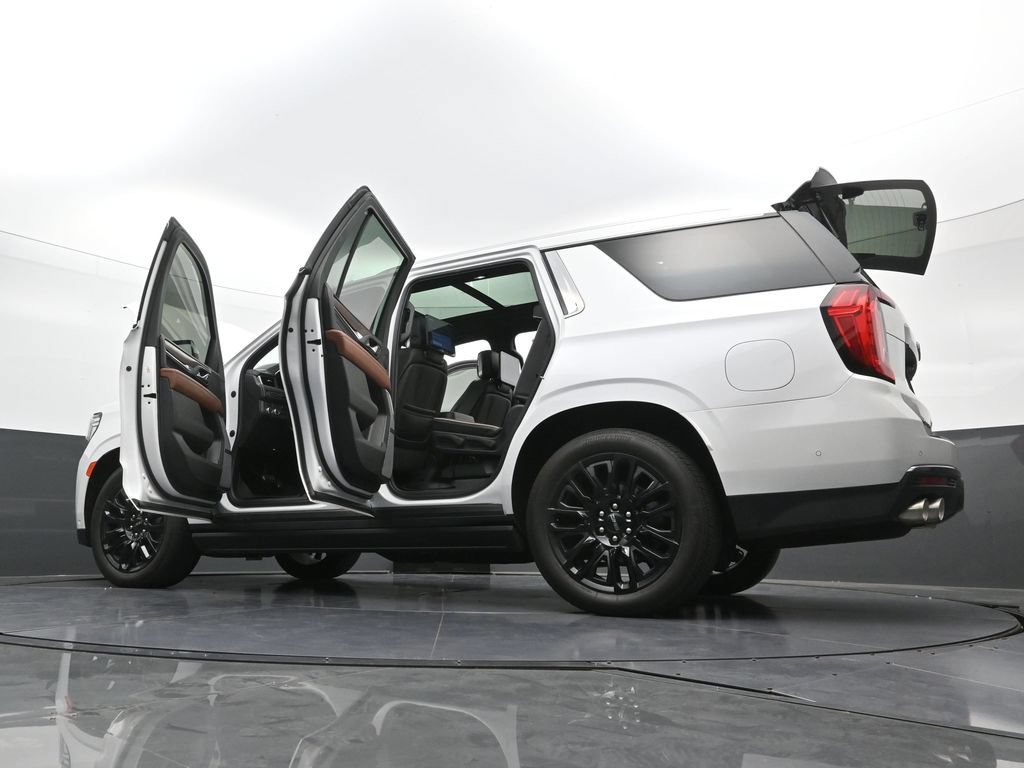 Used 2023 GMC Yukon Denali Ultimate AWD/4WD image 43