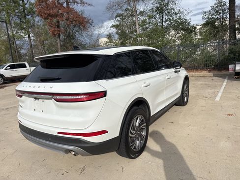 Used 2024 Lincoln Corsair FWD w/ Equipment Group 101A image 4