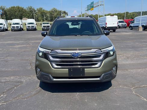 New 2026 Subaru Forester Premium AWD/4WD image 8