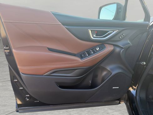 Used 2021 Subaru Forester Touring image 27