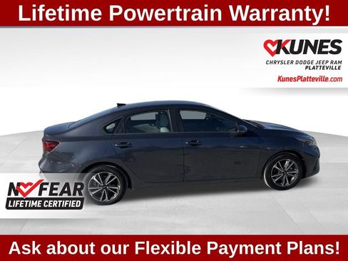 Used 2022 Kia Forte LXS w/ LXS Technology Package image 11