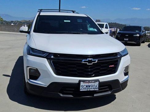 Used 2023 Chevrolet Traverse RS w/ LPO, Floor Liner Package FWD image 3