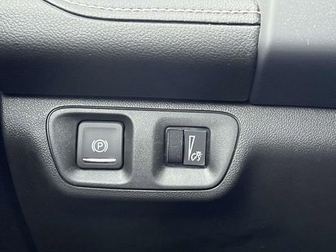 Certified 2023 GMC Acadia SLE w/ Driver Convenience Package image 31