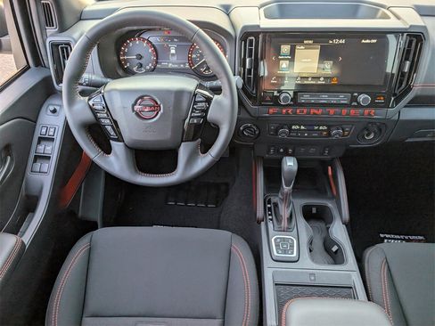New 2026 Nissan Frontier PRO-4X w/ Pro-4x Convenience Package image 9