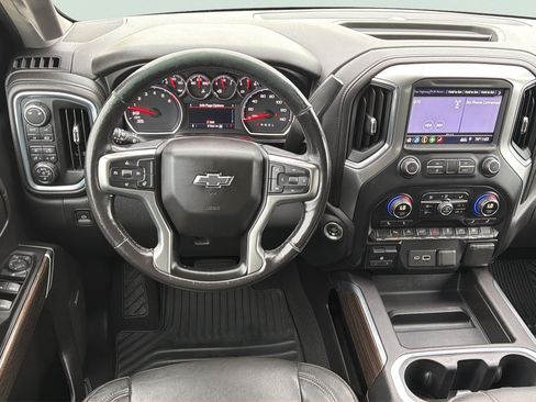 Used 2019 Chevrolet Silverado 1500 RST AWD/4WD image 3