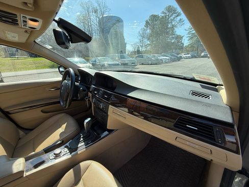 Used 2011 BMW 328i xDrive Sedan image 31