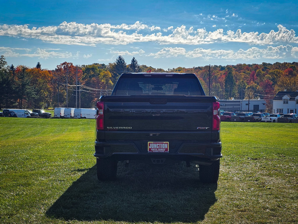 Used 2026 Chevrolet Silverado 1500 RST w/ RST Select Package AWD/4WD image 5