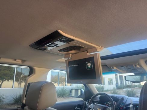 Used 2016 Chevrolet Suburban LTZ image 21