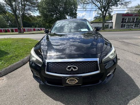 Used 2015 INFINITI Q50 Premium w/ Deluxe Touring Package image 2