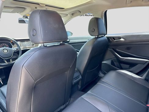 Used 2020 Volkswagen Jetta SE w/ SE Cold Weather Package FWD image 24