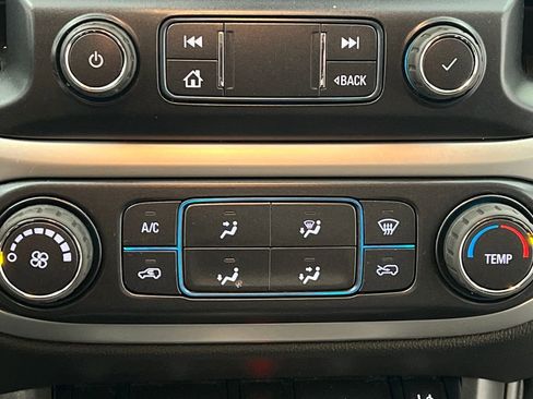 Used 2022 Chevrolet Colorado LT w/ Fleet Safety Package image 38