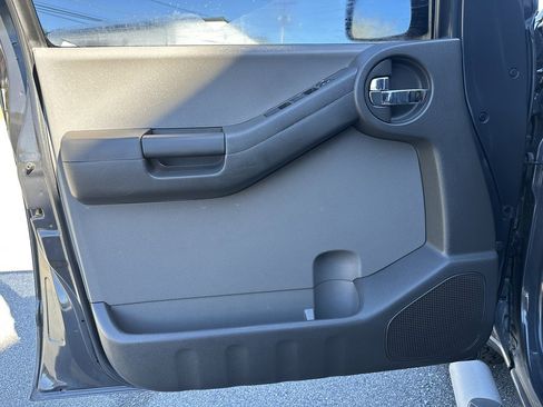 Used 2012 Nissan Xterra S w/ Value Package image 19