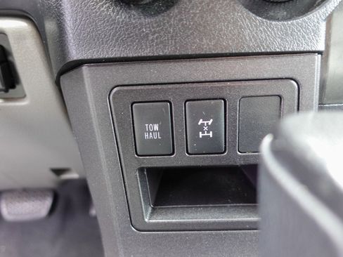 Used 2019 Toyota Sequoia Limited image 20