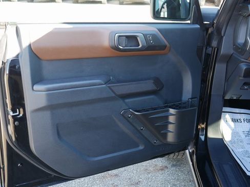 Used 2024 Ford Bronco Outer Banks image 13