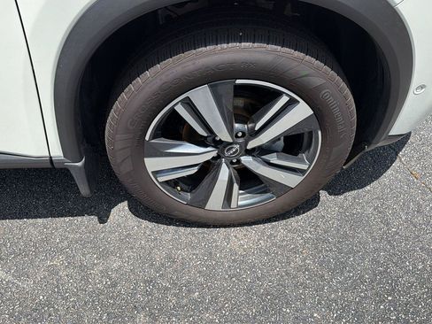 Used 2023 Nissan Rogue SL w/ SL Premium Package FWD image 42