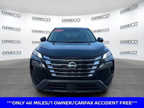 Certified 2026 Nissan Rogue SV FWD image 2