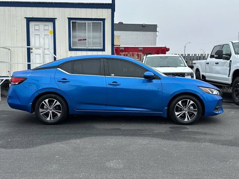 Used 2021 Nissan Sentra SV FWD image 2