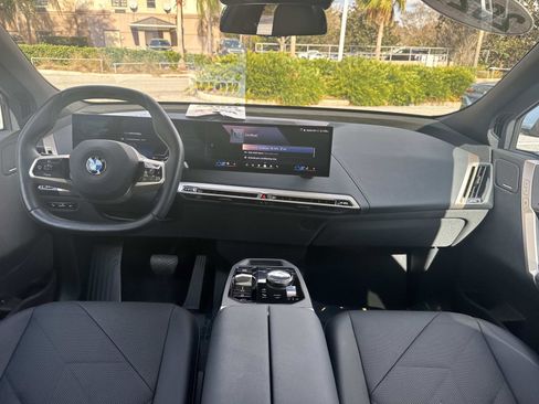 Used 2026 BMW iX xDrive45 w/ Premium Package image 14
