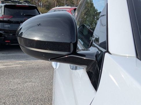 Used 2024 Nissan Altima 2.5 SR image 11