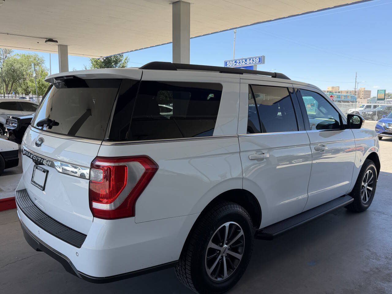 Used 2021 Ford Expedition XL AWD/4WD image 5