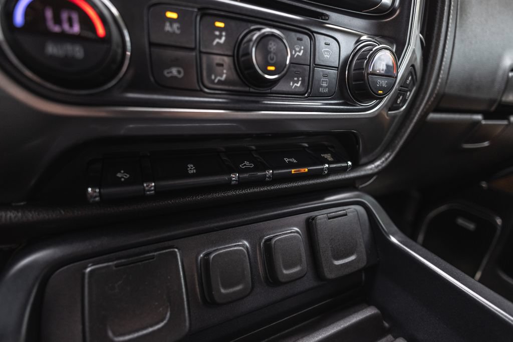 Used 2019 Chevrolet Silverado 2500 LTZ w/ Duramax Plus Package AWD/4WD image 19